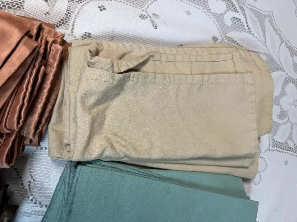 Lot of 84 Cloth Napkins Variety Of Color Size/How To Fold Napkins Book/see Pics